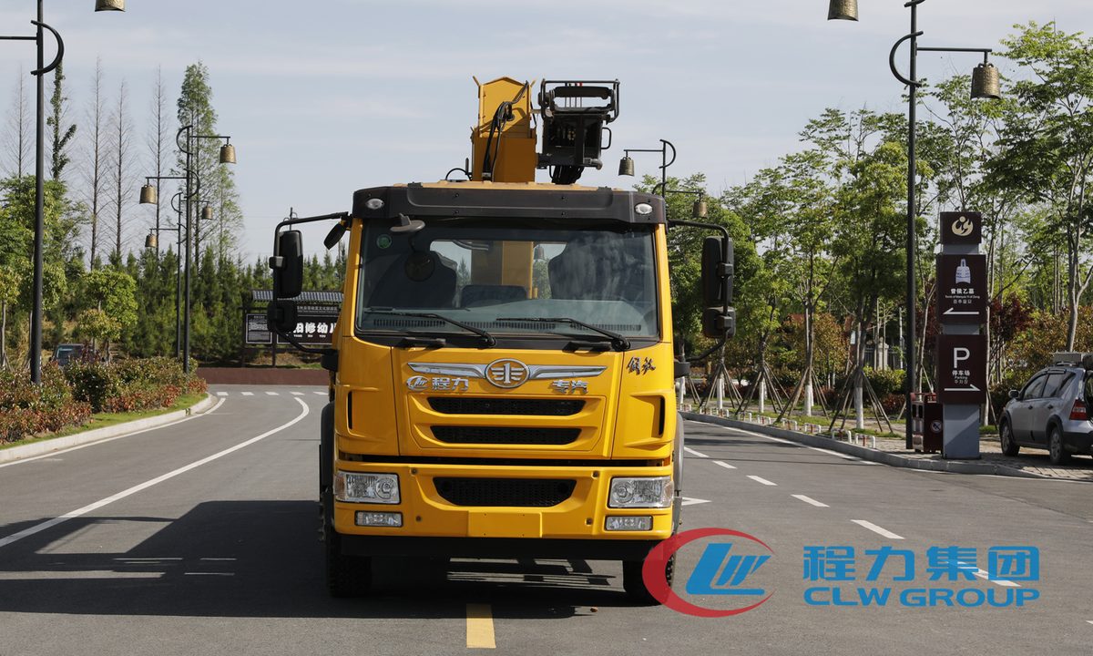 程力腐蚀品罐车 CLW5250GFWD6 实拍图五