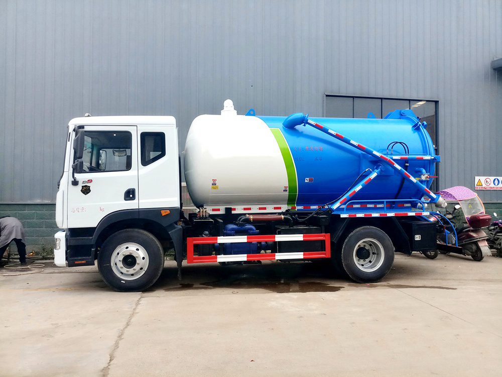 程力吸粪车 CLW5070GXED6 实拍图一